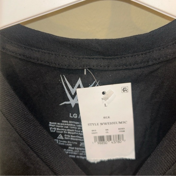 WWE Legends Black Graphic Tee - Picture 3 of 4